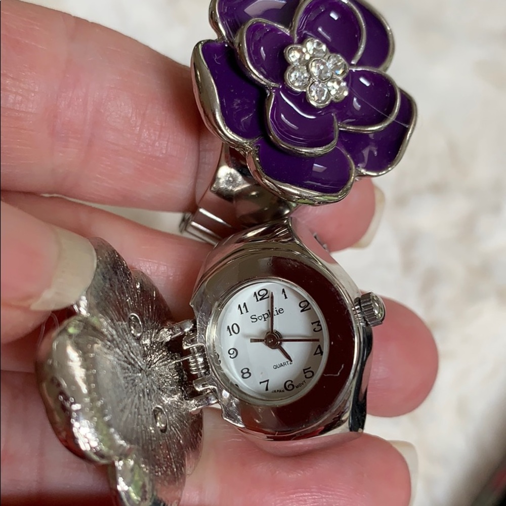 NOT FOR SALE -BNIB QVC Watch Ring